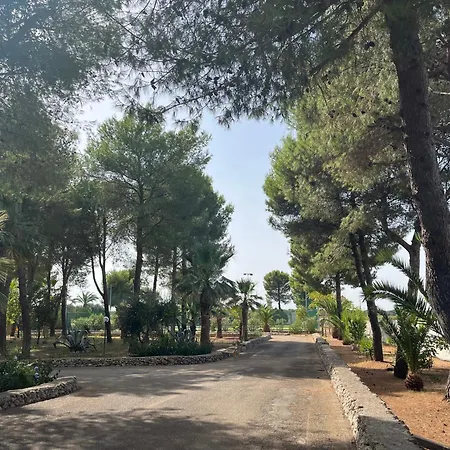 Casette Masseria La Camardia Sava